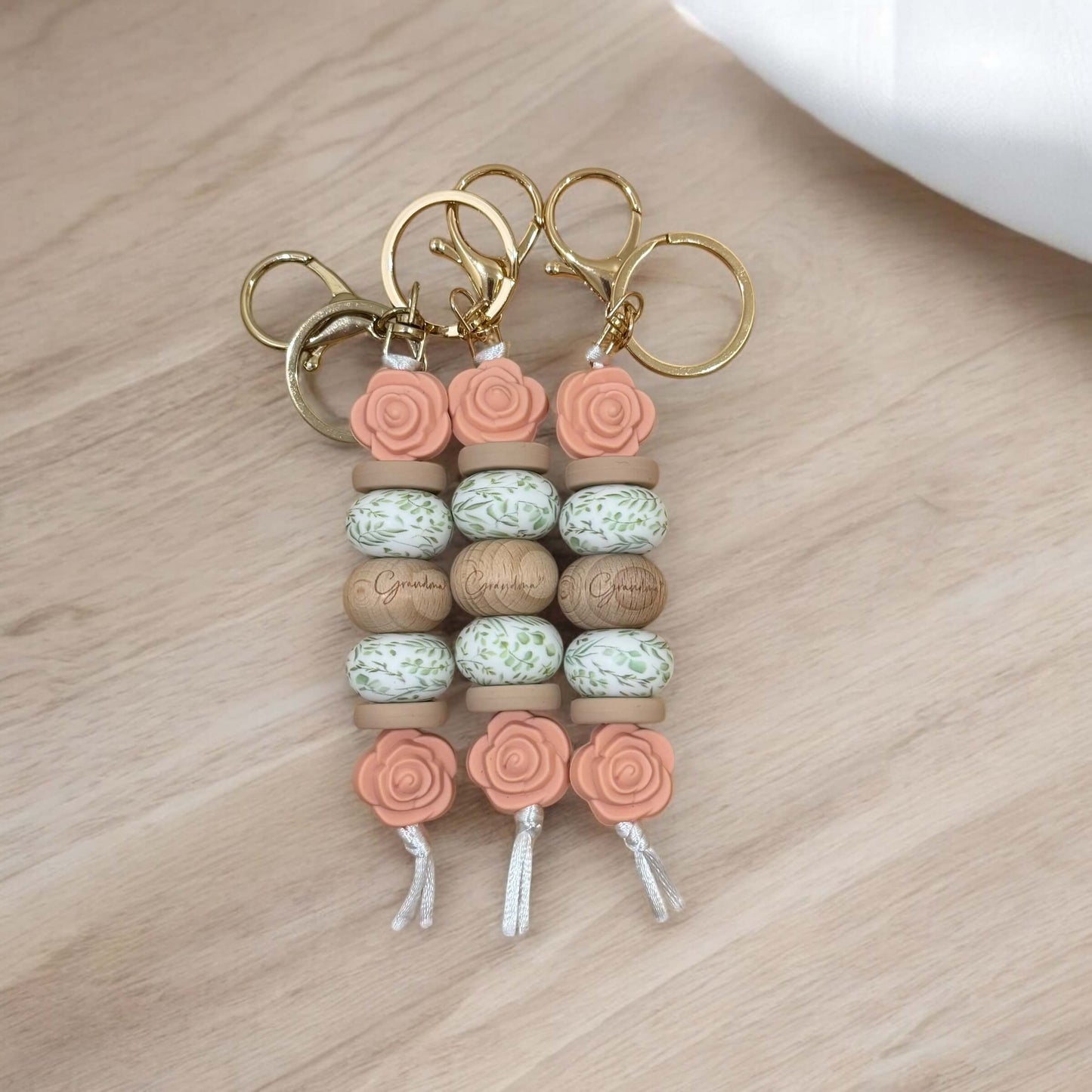 Grandma Flower Keyring | Pink or Beige